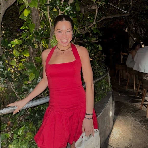 Reformation Babette Dress in Cherry - Picture 3 of 9